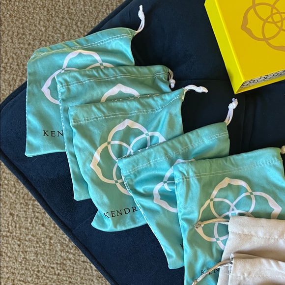 Kendra Scott Yellow Boxes with Turquoise and Cream Bags bows cards - Picture 2 of 8
